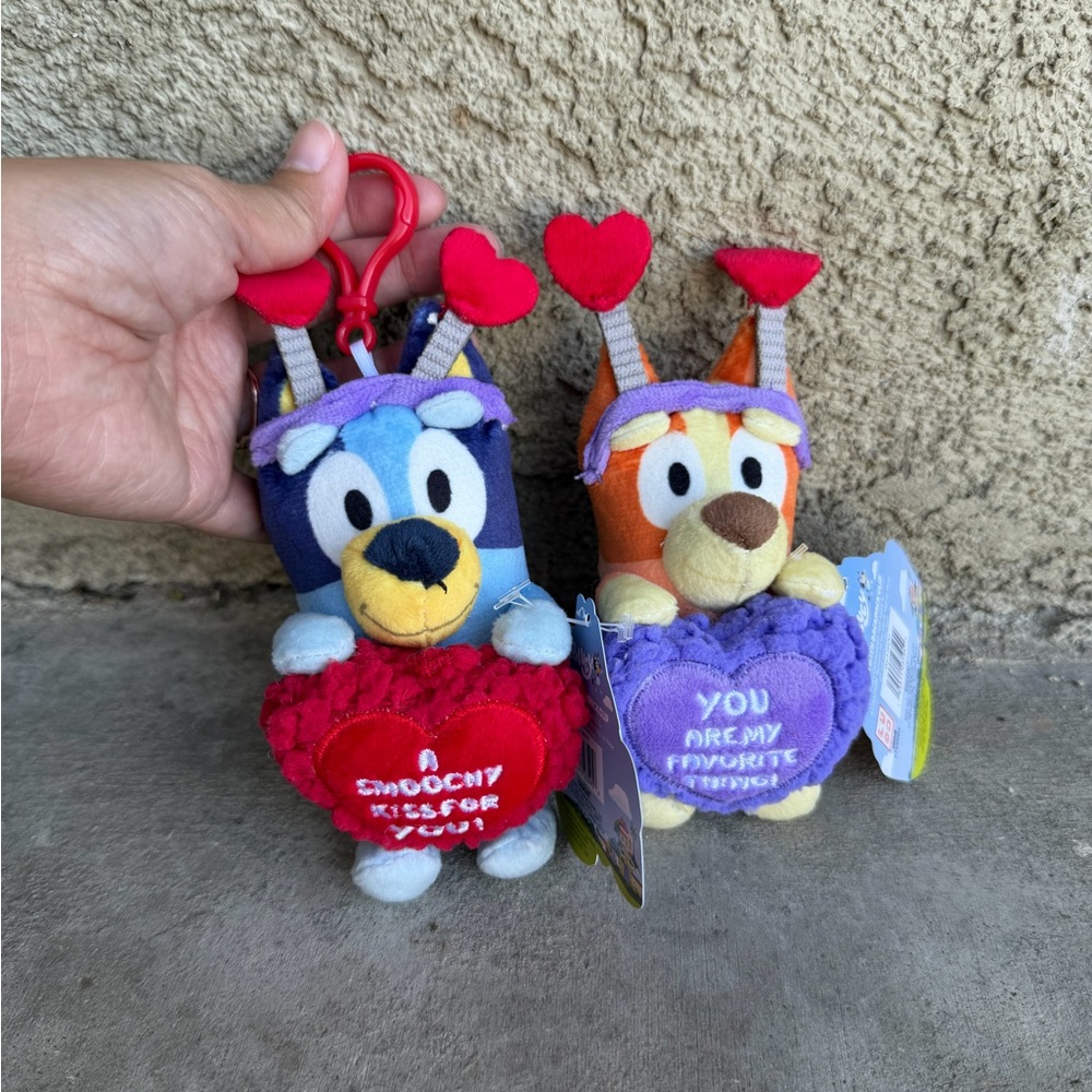 Bluey & Bingo Valentine Keychain Duo